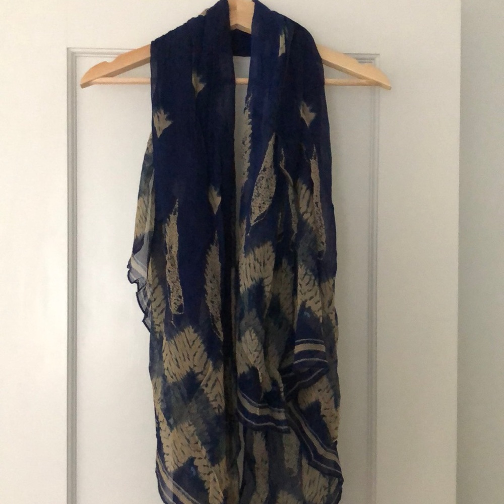 Lucky Brand scarf